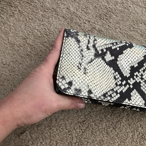 Longchamp Crossbody Clutch Bag Metallic Suede Leather - Picture 7 of 10